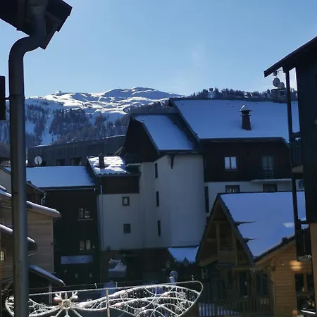 Les Campanules-centre Station